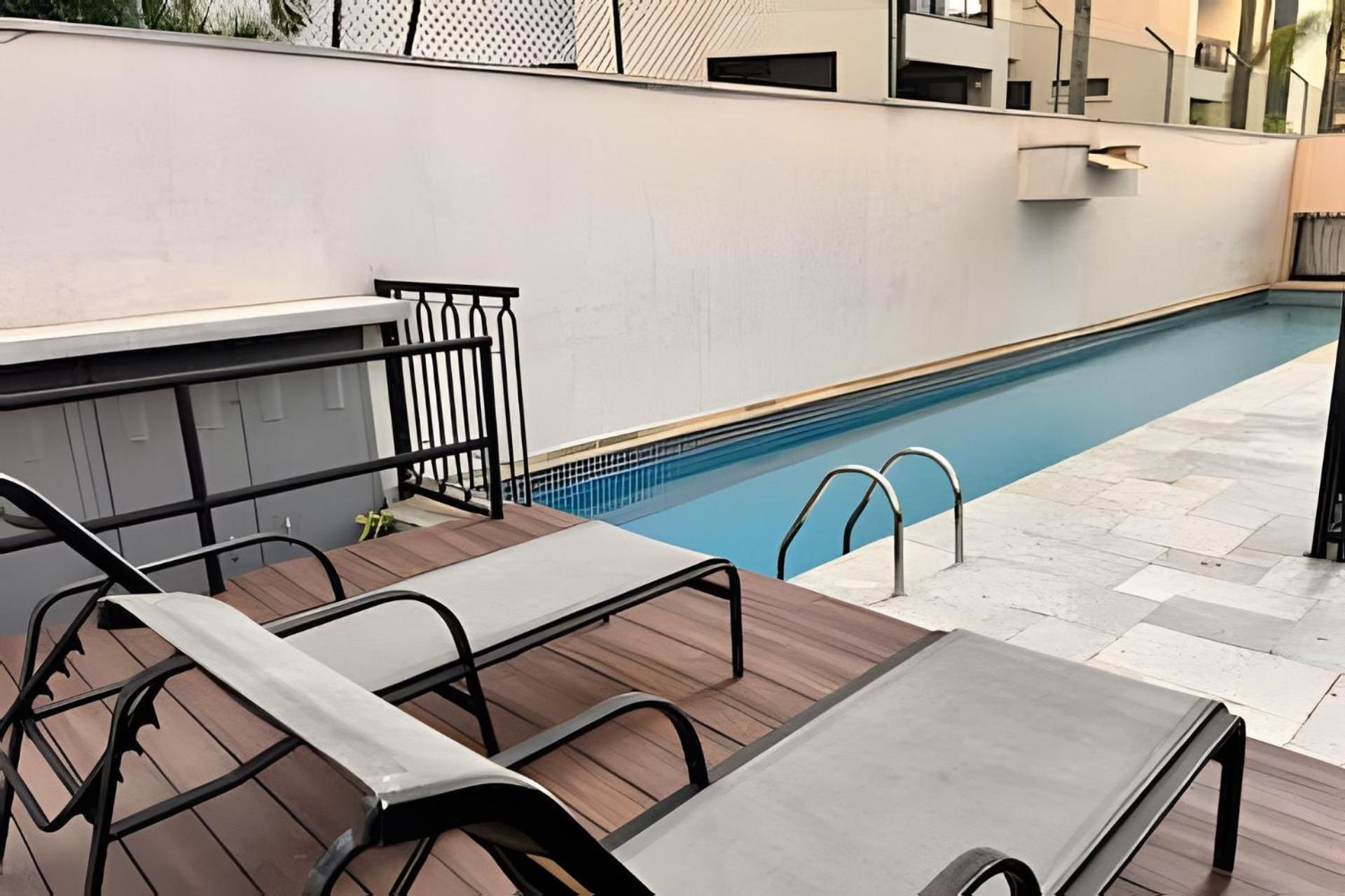 Flats Em Moema: Metro, Wifi, Ar E Manobrista Apartamento